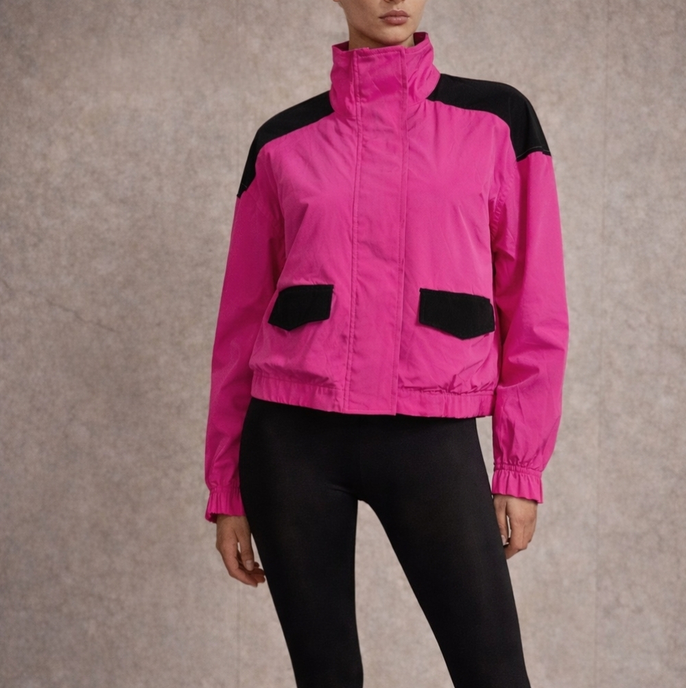Isabella Activewear Lightweight Jacket Magnetic Zip Cover Front Pockets Size M
